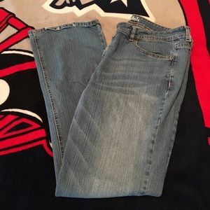 Women’s jeans